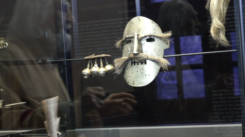 Máscara en museo Aula de Arte
